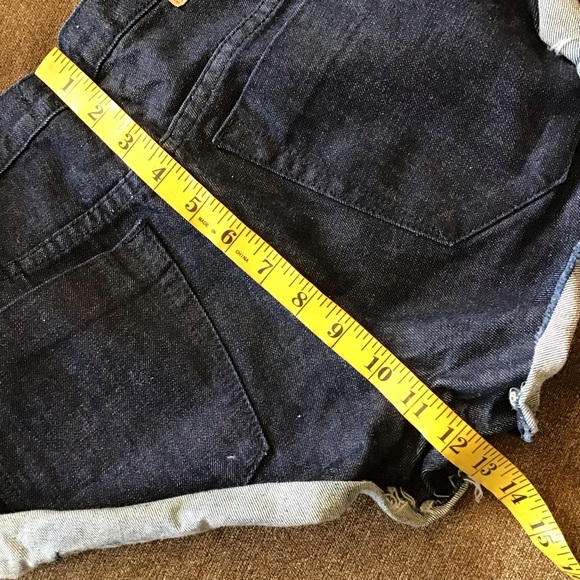 NWOT One Teaspoon Dark Wash Bandits Relaxed, Long Rise Twisted Cuff Shorts (24) - Picture 9 of 10